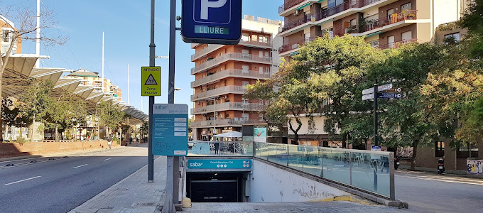 Parking Saba Barcelona-Clot Train Station